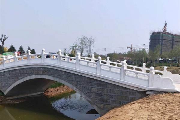 黔西南布依族苗族自治州大连花岗岩栏杆和青石栏杆哪个好相关动态资讯